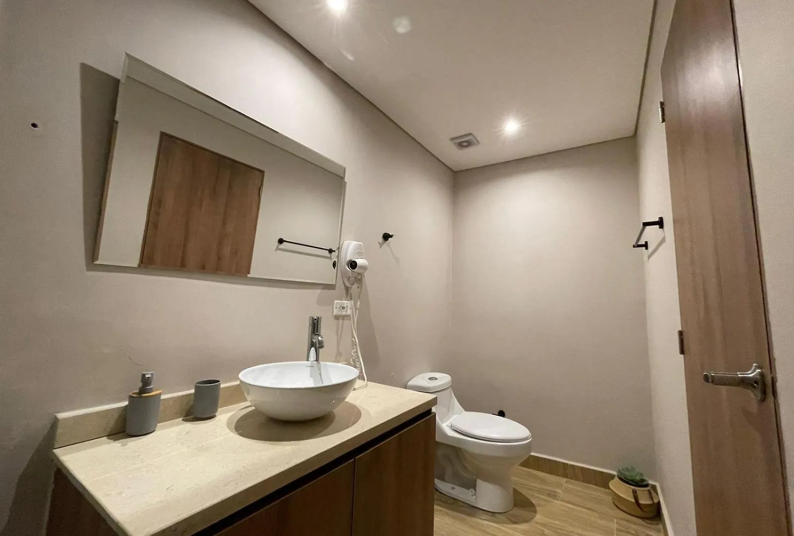 ** فندق مبيت وإفطار Cartagena Casa Roman كولومبيا